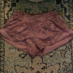 NWOT LULULEMON HOTTY HOTS